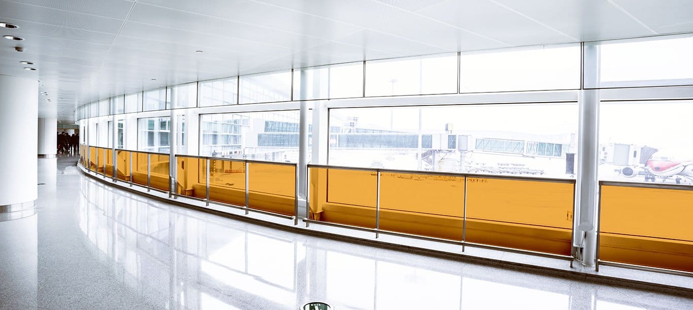 Sunblock Amber 81 is een folie waarbij het UV lichtspectrum en gele licht spectrum wordt geweerd. Dit is ideaal in Cleanroom omgevingen en laboratoria.