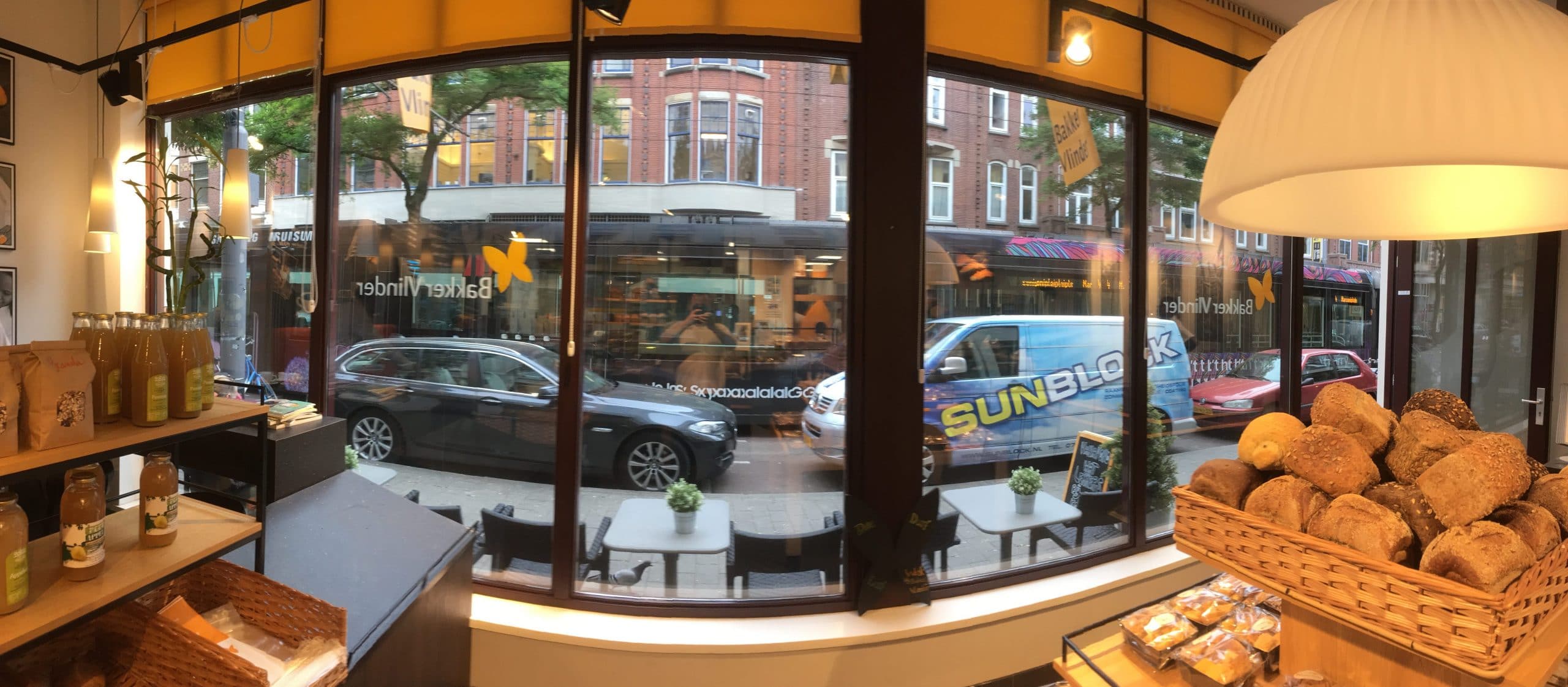 Bakkerij Vlinder Rotterdam - Raamfolie Clearview 60 binnen gemonteerd