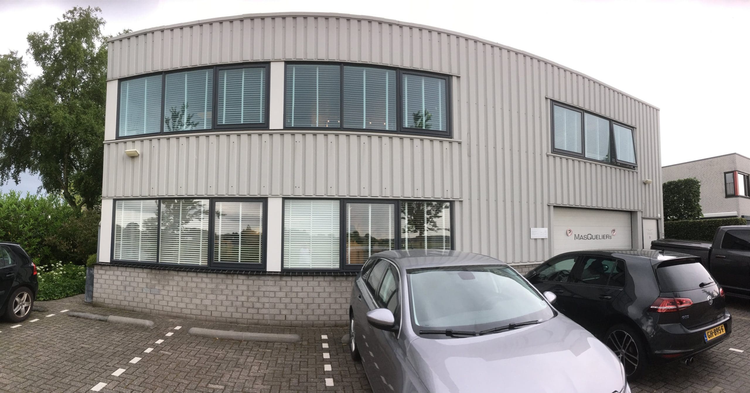 Alkmaar - kinderopvang - Montage van onopvallende OSX80 glasfolie met een zonnewarmte wering tot 54%